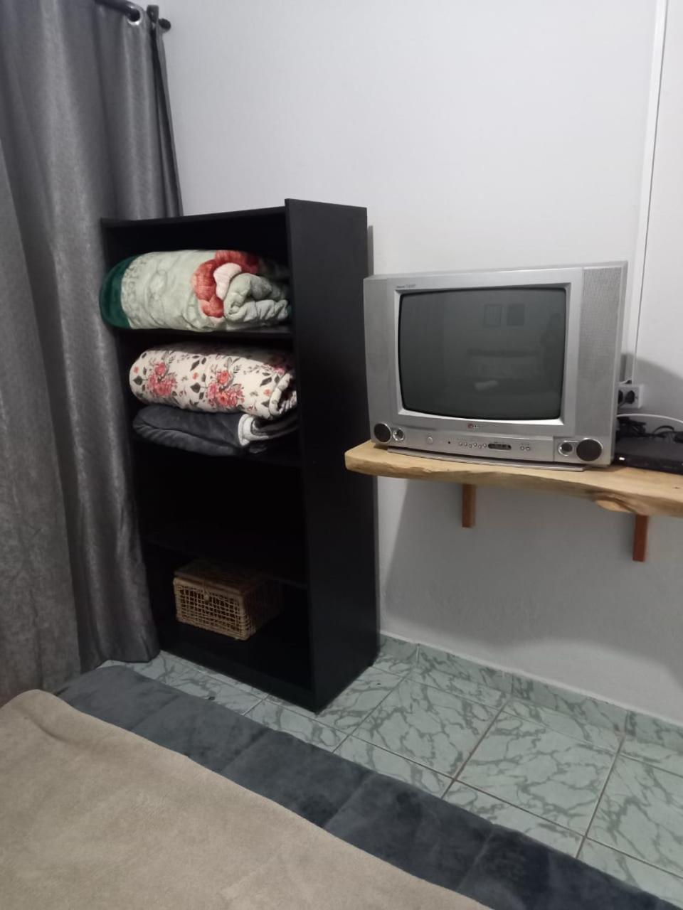 Vila Kitnet Recanto De Campos-Pertinho Do Centro Campos do Jordão Pokoj fotografie